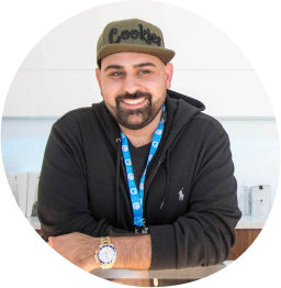 dispensary store manager